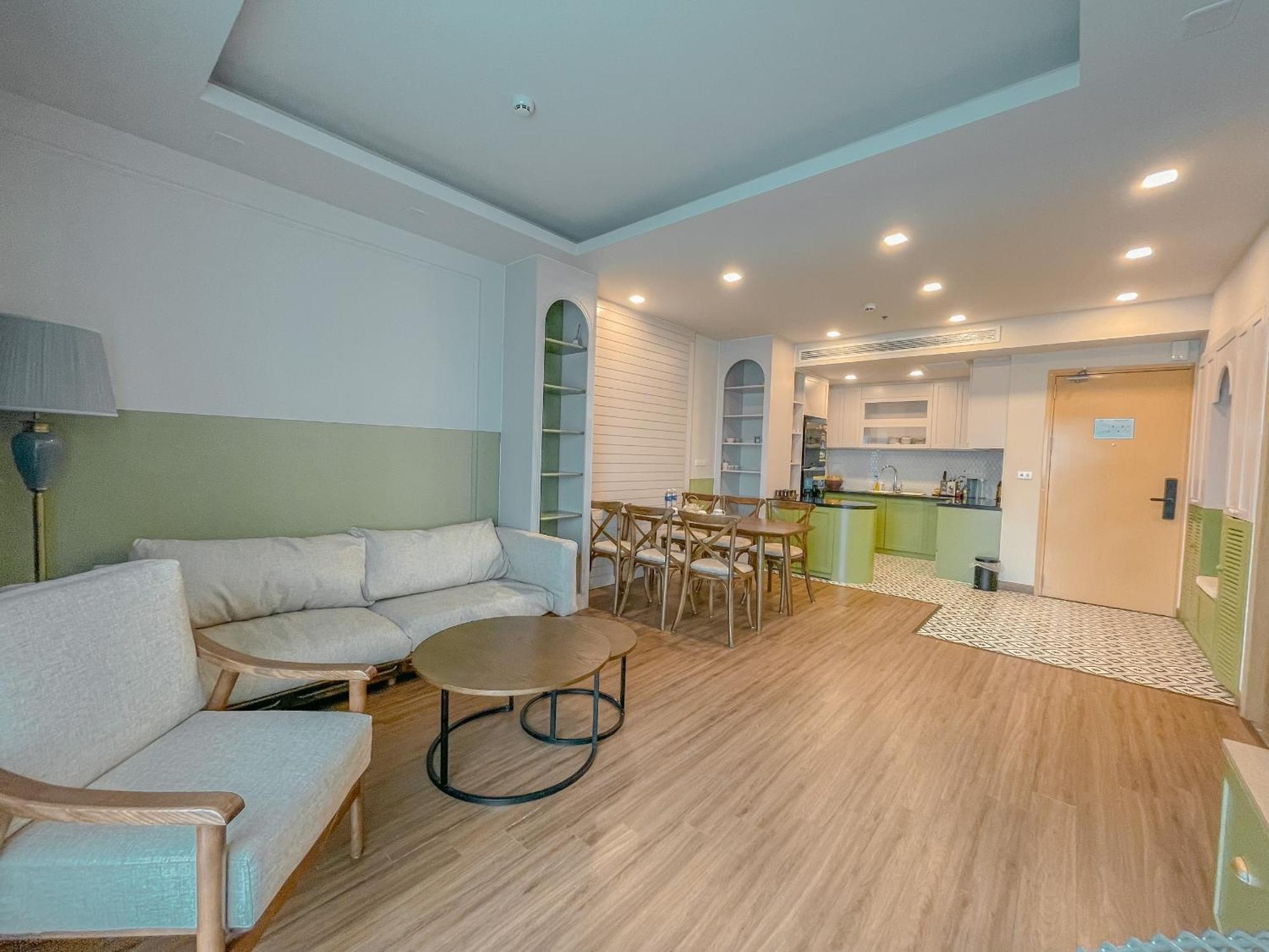 St Apartment - Flc Seatower 퀴논 객실 사진
