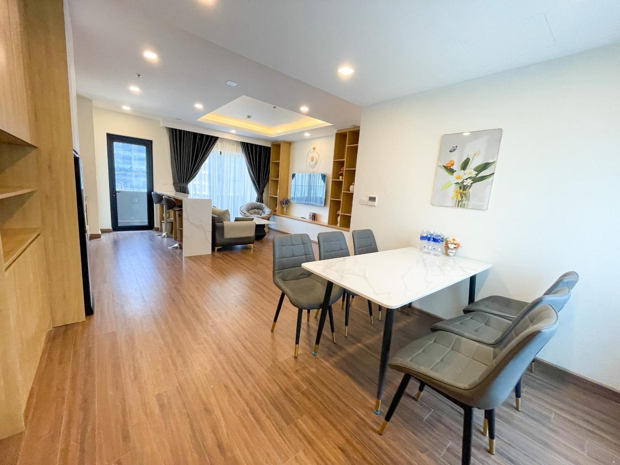 St Apartment - Flc Seatower 퀴논 객실 사진
